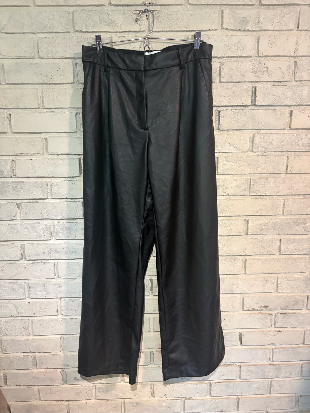 H&M Black Wide-Leg Faux Leather Pants no flaws size 10